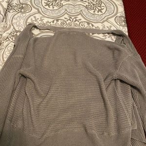 Elegant Gray Women's Sweater